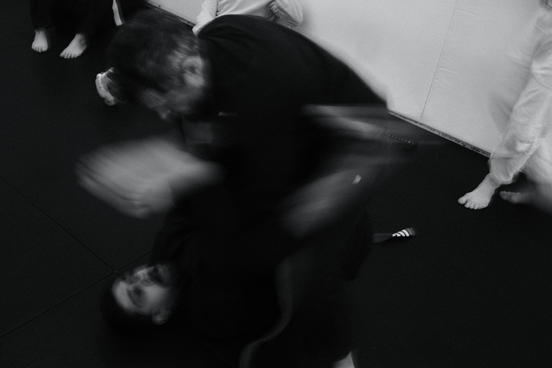 Overhead motion study of a fast jiu-jitsu transition